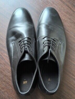 H&M Black Leather Lace-Up Oxfords